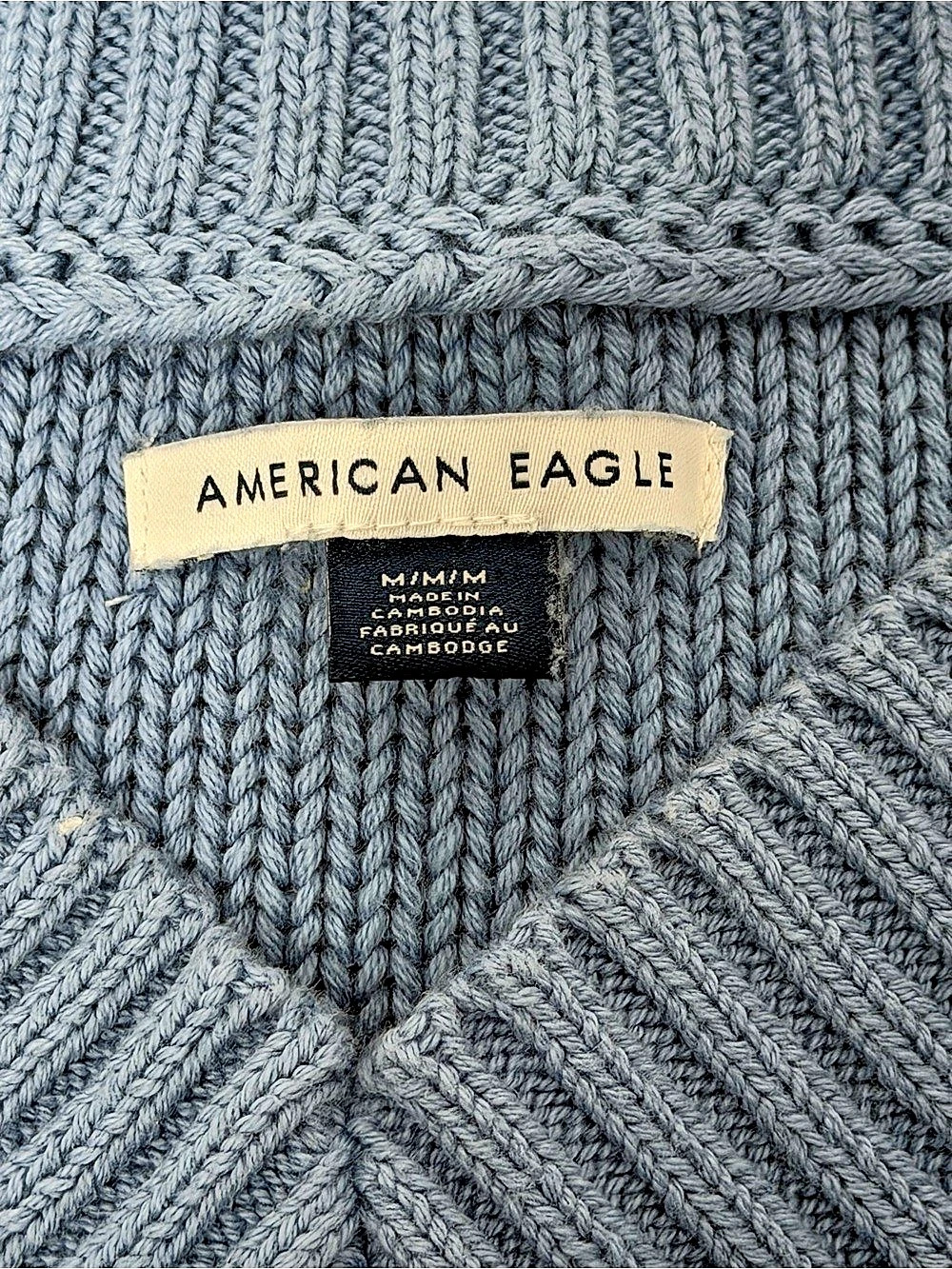 American Eagle V-Neck Knit Sweater in Blue Size Medium Like New - Picture 2 of 2